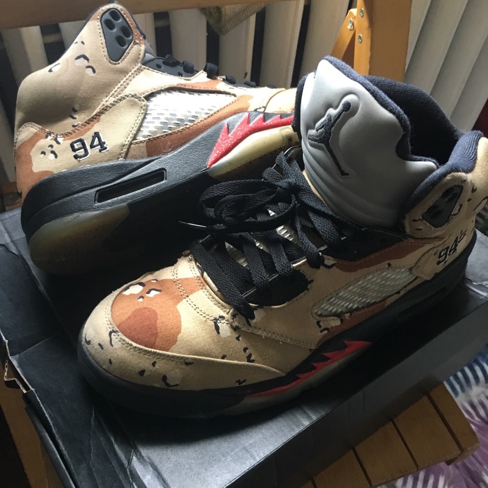 Supreme desert camo Jordan 5